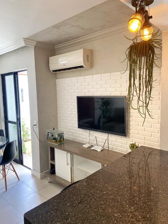 O Melhor Do Centro! Apto 01 Dormitorio Com Garagem E Ar Condicionado Balneário Camboriú Exteriör bild