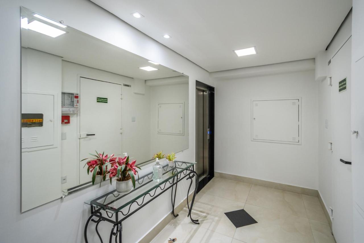 O Melhor Do Centro! Apto 01 Dormitorio Com Garagem E Ar Condicionado Balneário Camboriú Exteriör bild